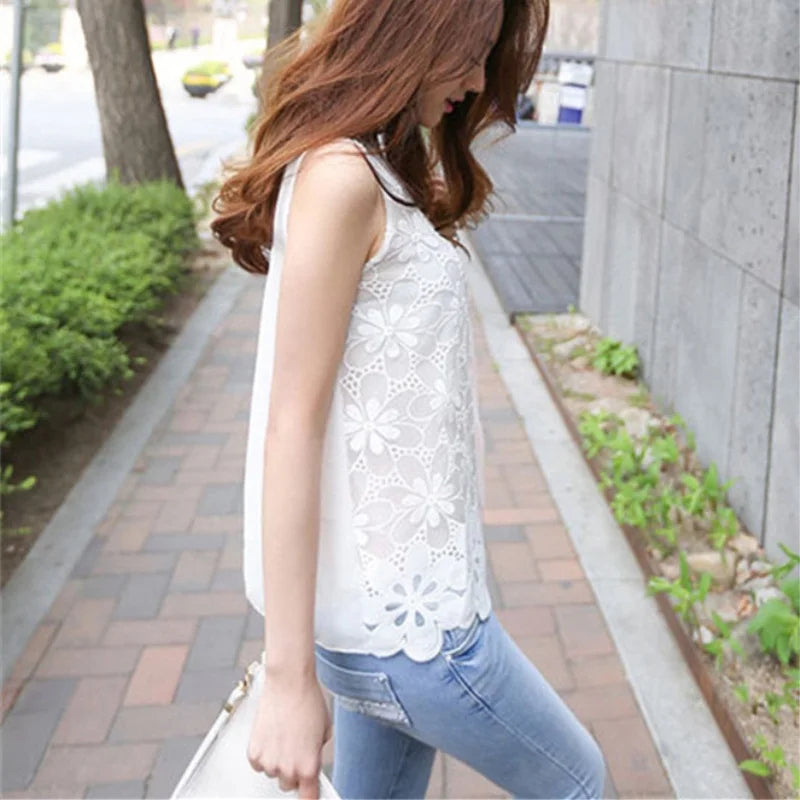 Lace Elegant Sleeveless Blouse for Plus Size Women