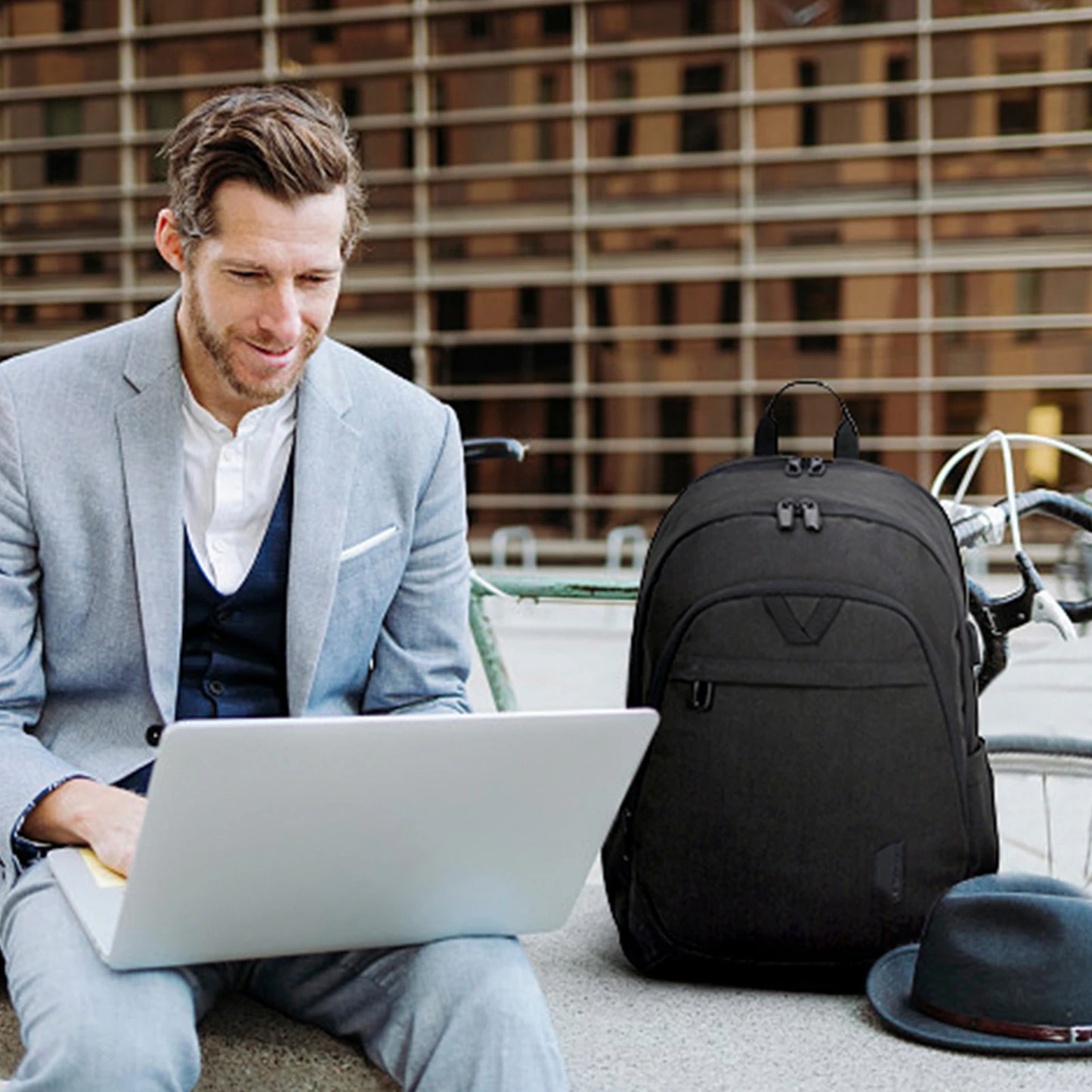 Multiple Pockets Anti-theft Laptop Backpack  with USB Charging Port