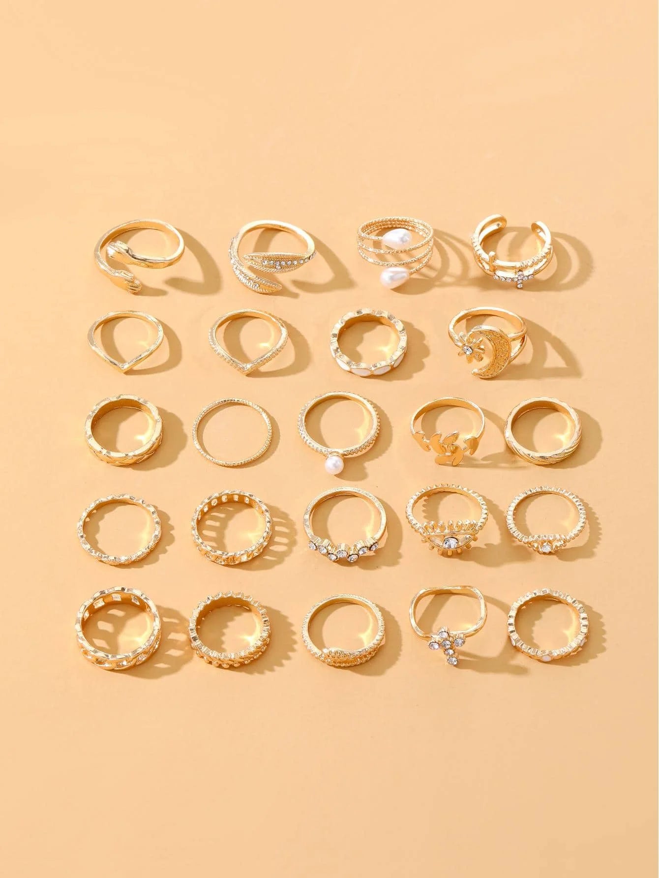 22 Pcs/Set of Fashionable Punk Style Cartoon Pearl Rings Set For Women Parties Festivals Gifts Daily Versatility Jewelry 2023