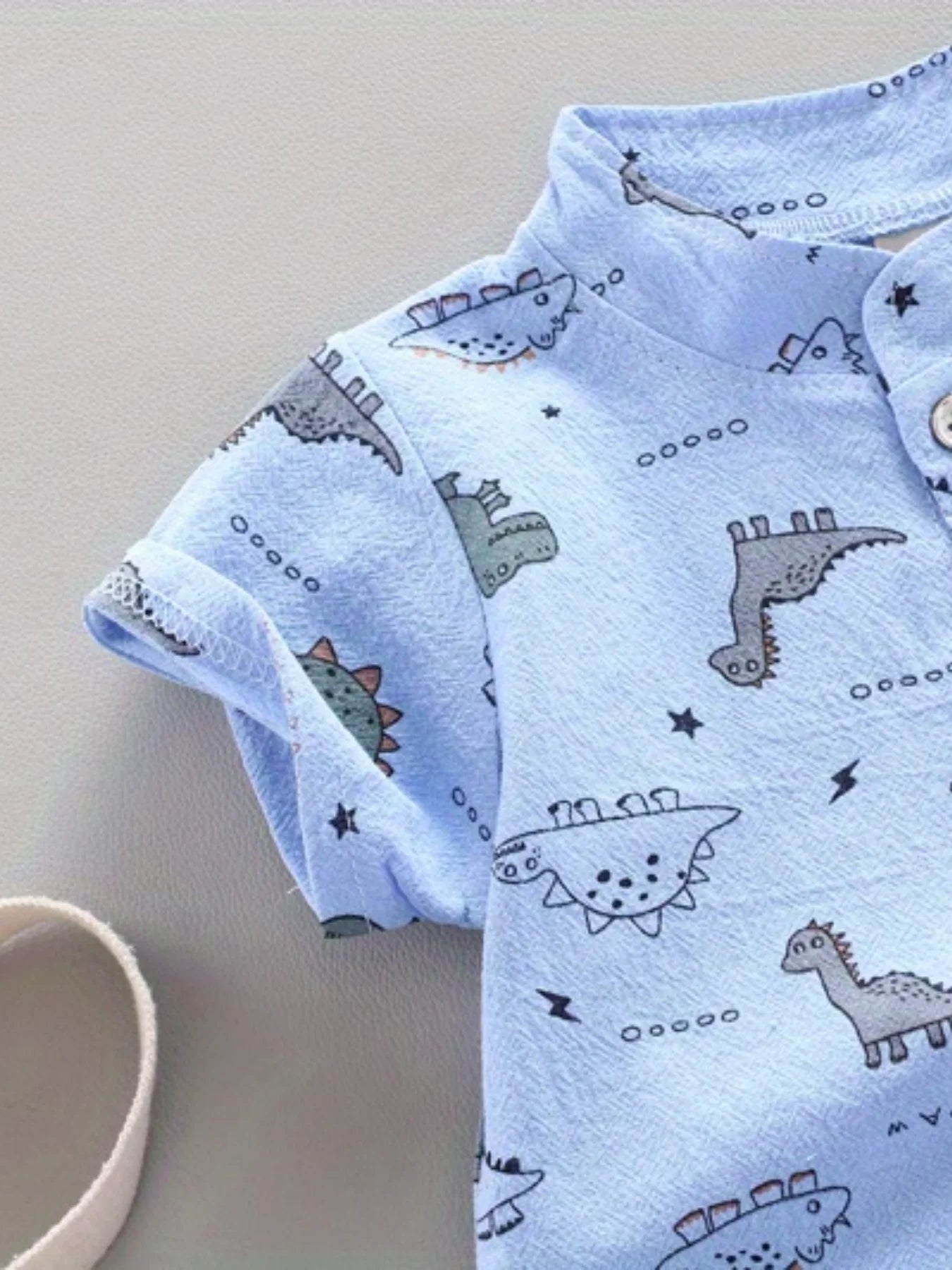 Infant and toddler summer full print small dinosaur pattern short sleeved shorts set, outdoor standing collar shirt, fashionable