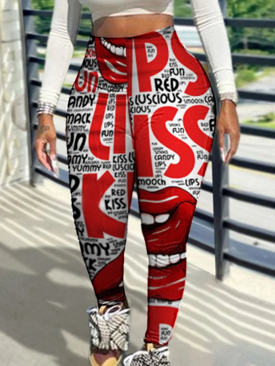 Plus Size Kiss Lip Letter Print Leggings