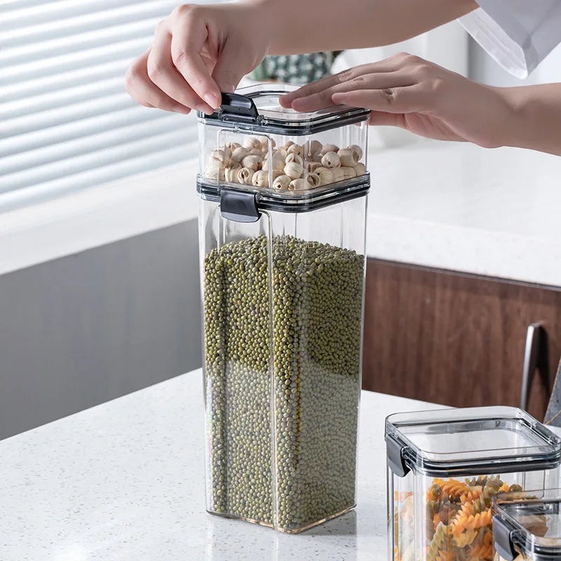 Sealed Clear Plastic Food Storage Containers